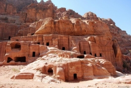 petra,nabatéens,édomites,troglodyte,cité