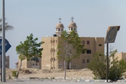Nouvelle église copte (route du désert)