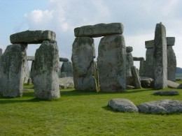 stonehenge,culte solaire,ensemble mégalithique,grande-bretagne,trilithes,solstice d'été,bloc de grès,sarsen