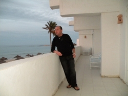Christophe En Vacances Sur L'Île Tunisienne de Djerba