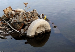Epecuen auto abandonnee.jpg