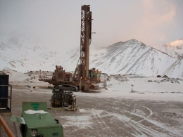 Perforeuse Veladero mine d'or.jpg