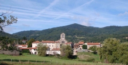 Le village au pied du Pilat