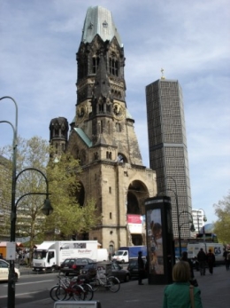 100507 Eglise du souvenir 115.JPG