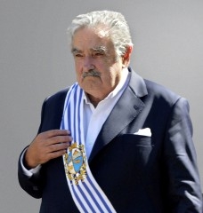 mujica1.jpg