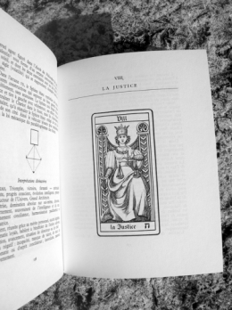 moyen-âge,tarot,tarots,oswald wirth,ésotérisme,livre,livres