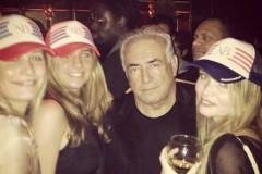 la robe rouge,prostitution,société,straus khan