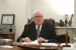 pierre-mauroy.jpg