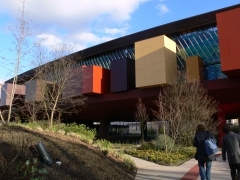 Musee_du_quai_Branly_exterieur.jpg