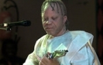 Salif-Keita_pics_180.jpg