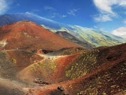 ETNA.jpg