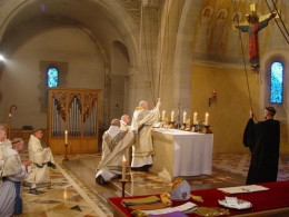 Le Barroux, abbaye du Barroux, ad orientem