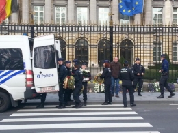 euthanasie, mineurs, hommage, victimes, parlement, belge, bruxelles, fleurs