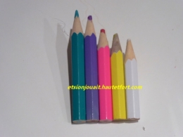 broche crayons.jpg