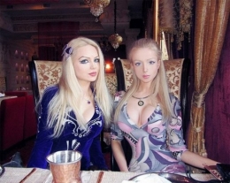 human-barbie-valeria-lukyanova-friend-olga-dominica-oleynik.jpg
