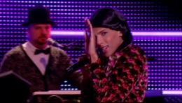 stromae, tous les mêmes, alors on danse, antoine de caunes, canal plus, formidable, fort minable