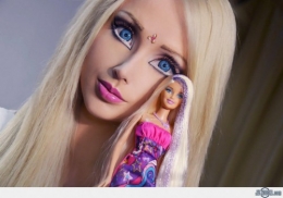 The-Human-Barbie-Valeria-Lukyanova-7-1024x716.jpg
