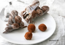 recettes de truffes au chocolat, truffes au chocolat, enrobage, tablage du chocolat au bain marie, ail noir et chocolat