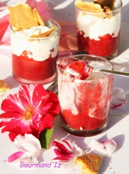 tarte fruits rouge, chantilly, coulis de fruits rouge,