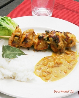 brochette, dinde, sauce curry , abricots, plancha