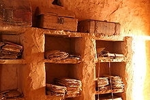 220px-Chinguetti_biblio2.jpg