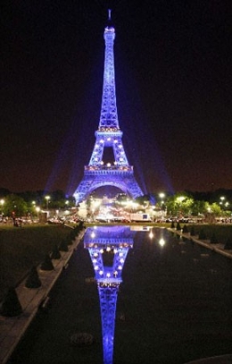 tour eiffel bleue.jpg