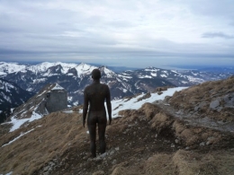 Kanisfluh_Antony_Gormley_Horizon_Field02.JPG