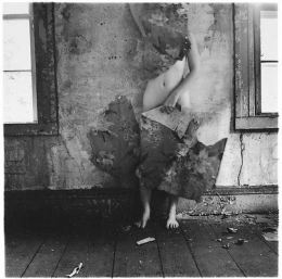 Francesca Woodman5.jpg
