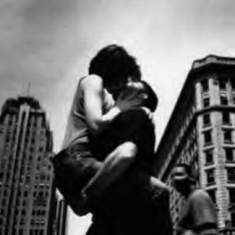10759_711021065__couple_amou_H165320_L.jpg