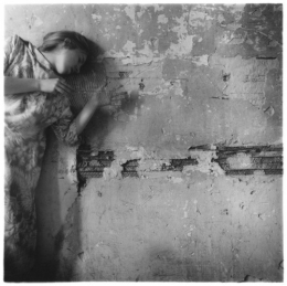 1238845934_francesca-woodman-untitled-new-york-1979-p140-web.jpg
