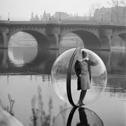 Melvin-Sokolsky-mode-bulle-paris-011.jpg