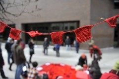 488444-manifestation-devant-bibliotheque-gabrielle-roy.jpg