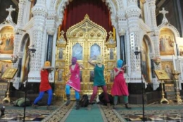 pussy-riot-cathedrale-moscou1.jpg