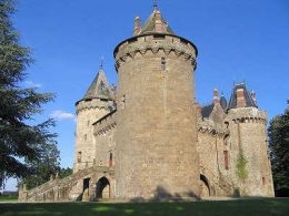 combourg-chateau-2.JPG