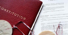 2048x1536-fit_constitution-francaise-1289x660.jpg