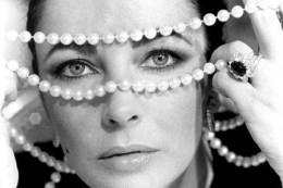 Liz taylor yeux.jpg