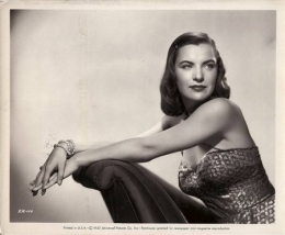 Ella raines.jpg