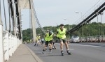 rollers sur le pont de tancarville.JPG