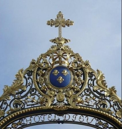 Clôture d'honneur de l'Hôtel-Dieu, Troyes
