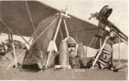 1916EQUIPE BOMBARDIER OBUS 155.jpg