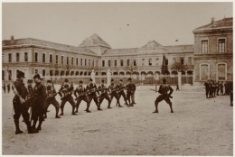 1900 CLOS JOUVE L'EXERCICE CL JS TGB.jpg