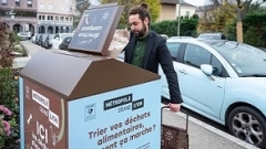 lyon,maire de lyon,grégory doucet,écologie,journal le progrès,jeu de société,jeu de mille bornes,humour,lyon bornes à compost,lugdunum,les amish,emmanuel macron,écologie punitive,croix-rousse,