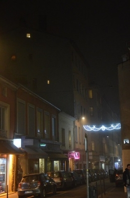 LA LUCARNE TOUT EN HAUT.JPG