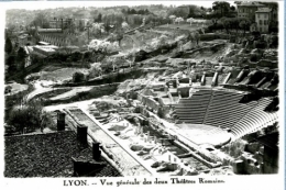 1944 04 LES DEUX THEÂTRES.jpg