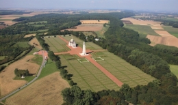 guerre des tranchées,guerre de 14-18,la grande guerre,monuments aux morts,cimetière militaire,nécropole militaire
