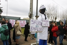 2001 02 22 MANIF BIOCHIMISTES AVENTIS.jpg