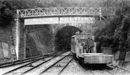 littérature,roman policier,polar,charles exbrayat,félicité de la croix-rousse,lyon,croix-rousse plateau,croix-rousse les pentes,catherin bugnard,la plaisante sagesse lyonnaise,justin godard,joséphin soulary,rhône saône,roland thévenet,la colline aux canuts,académie des pierres plantées,nizier du puitspelu,clair tisseur,le littré de la grand'côte,alfred jarry