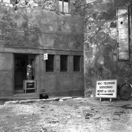 WC TELEPHONE MARCELLE VALLET.jpg