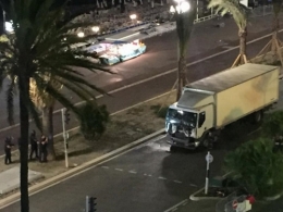 NICE CAMION FOU 14 JUILLET.jpg