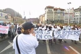 2001 03 01 MANIF ETUDIANTS INFIRMIERS.jpg